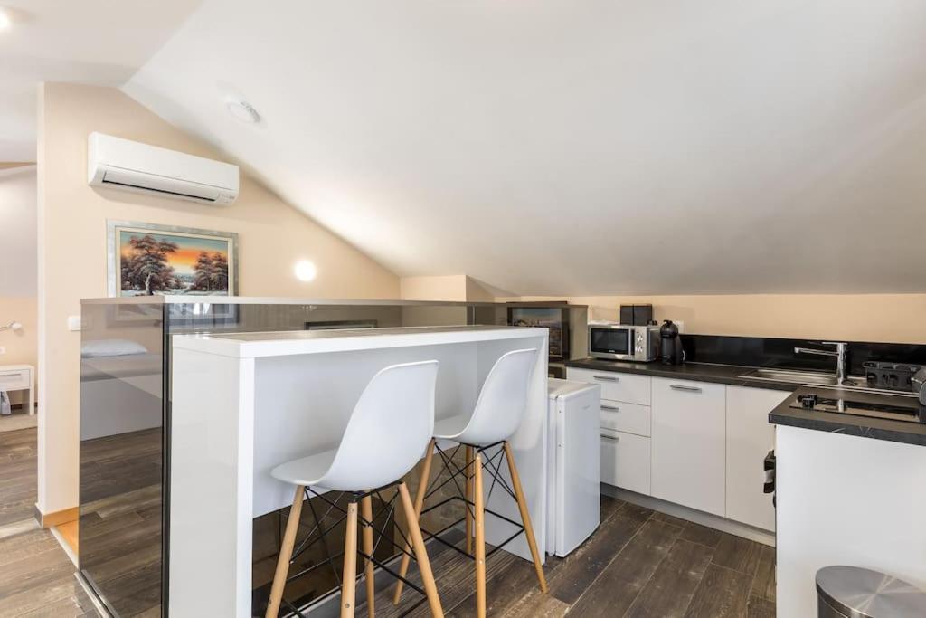 Elegant Residence Rooms & Apartments 스플리트 외부 사진