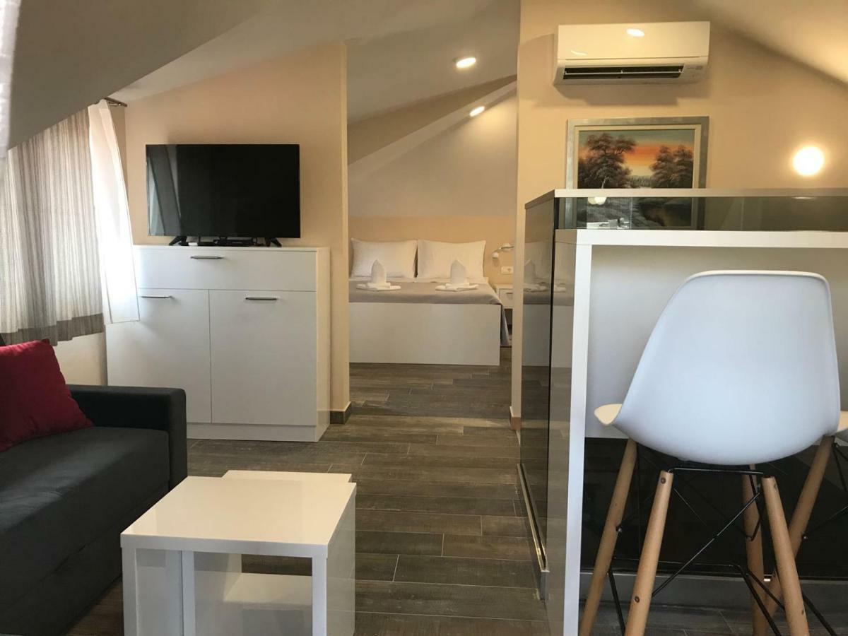 Elegant Residence Rooms & Apartments 스플리트 외부 사진
